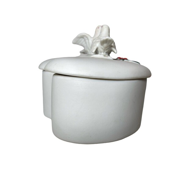 Porcelain Heart-Shaped Signed Candle Dish Lovebirds Christmas 4 x 4 Original Box - Picture 6 of 9